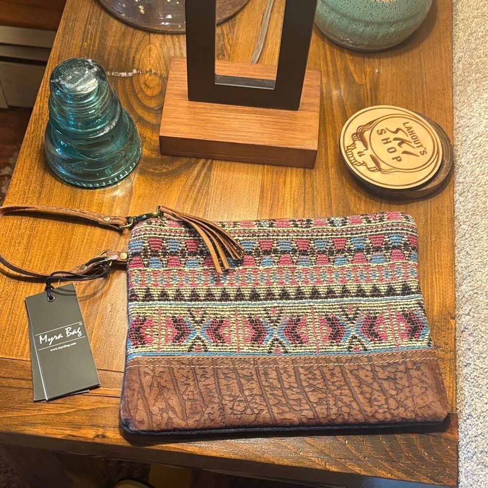 NWT Myra Bag Pink and Brown Aztec Patterned Clutch